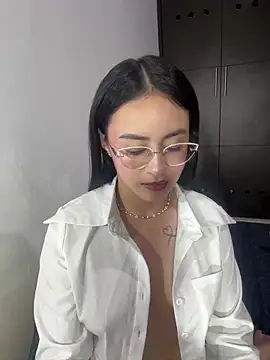 Anni Rose online show from March 22, 2026, 12:03 am