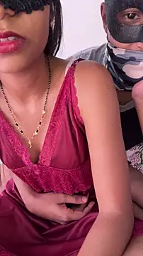 MidnightLoversX online show from March 31, 2026, 9:21 am