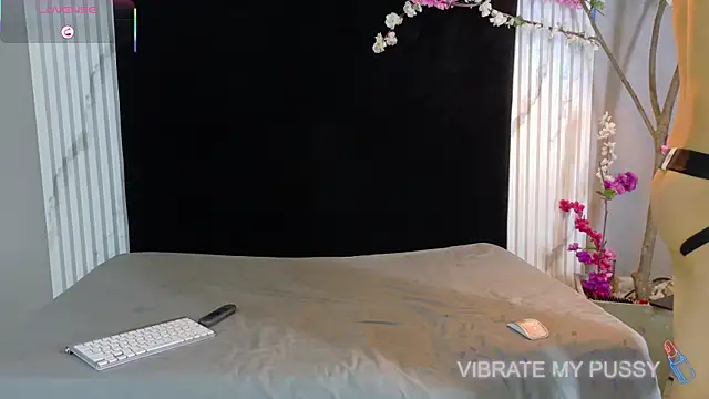 Danteandviolete cr online show from April 19, 2026, 11:31 am