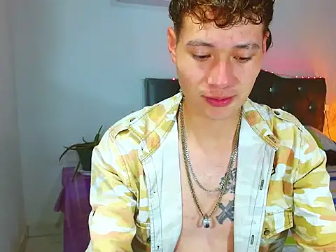  Santi2 online show from March 26, 2026, 7:19 pm