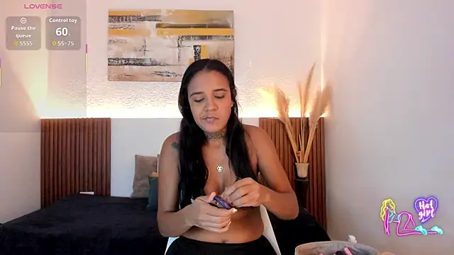 Snapshot of Tiana_Glow2 chatting on July 9, 2026, 10:47 pm Tiana Glow2 online show from July 9, 2026, 10:47 pm