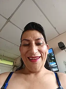 Snapshot of Lucia_Rios chatting on July 14, 2026, 10:48 pm Lucia Rios online show from July 14, 2026, 10:48 pm