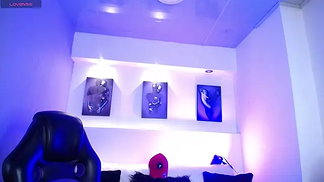 DIEGO JONES online show from April 5, 2026, 1:52 pm