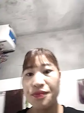 Lilinn  online show from March 3, 2026, 11:21 pm