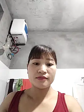 Lilinn  online show from April 19, 2026, 10:23 pm