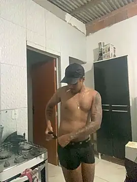 Juni0r777 online show from March 3, 2026, 9:42 pm