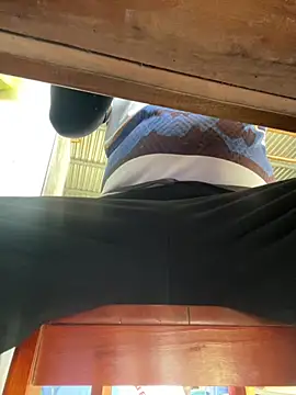 hoang15075 online show from March 12, 2026, 12:06 am