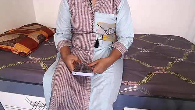 Snapshot of Miss_Sanika chatting on July 12, 2026, 6:37 am Miss Sanika online show from July 12, 2026, 6:37 am