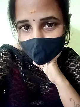 Snapshot of Tamil_Rani- chatting on March 23, 2026, 5:44 am Tamil Rani- online show from March 23, 2026, 5:44 am