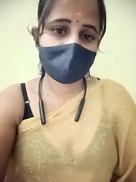 Snapshot of Tamil_Rani- chatting on April 28, 2026, 11:43 pm Tamil Rani- online show from April 28, 2026, 11:43 pm