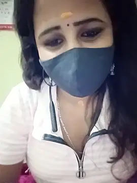 Snapshot of Tamil_Rani- chatting on May 14, 2026, 5:53 pm Tamil Rani- online show from May 14, 2026, 5:53 pm
