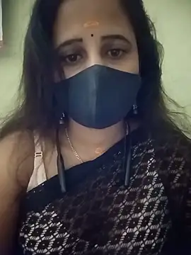 Snapshot of Tamil_Rani- chatting on May 17, 2026, 10:06 pm Tamil Rani- online show from May 17, 2026, 10:06 pm