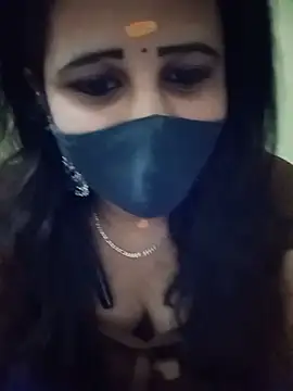 Snapshot of Tamil_Rani- chatting on May 26, 2026, 6:59 pm Tamil Rani- online show from May 26, 2026, 6:59 pm