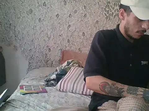 Snapshot of Hetbbi chatting on July 17, 2026, 3:39 pm Hetbbi online show from July 17, 2026, 3:39 pm