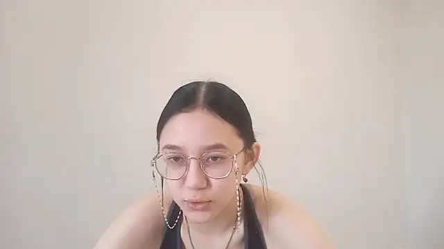 SolvedGlobe online show from April 7, 2026, 2:50 pm