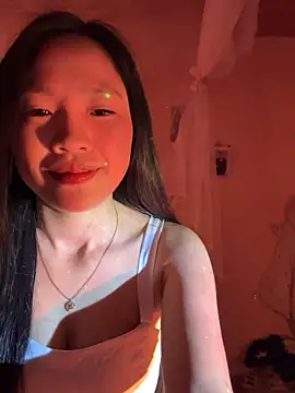 MIABCDZ online show from March 5, 2026, 7:04 am