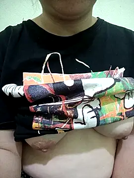 Susu-min online show from March 9, 2026, 1:42 am