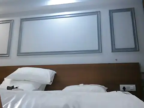 TheSexyGirl69 online show from April 7, 2026, 4:02 am