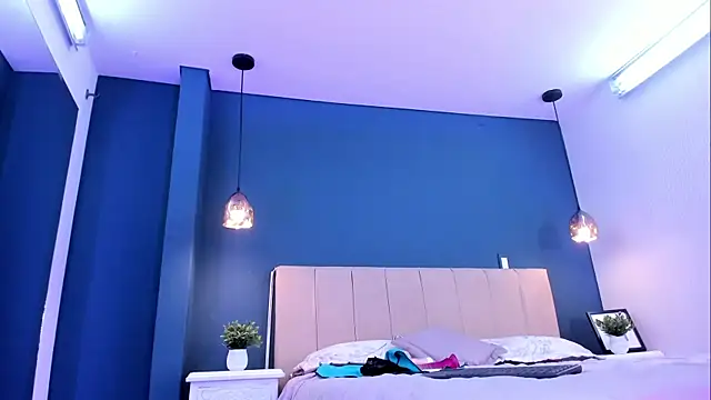 Jadee 01 online show from March 31, 2026, 11:27 pm