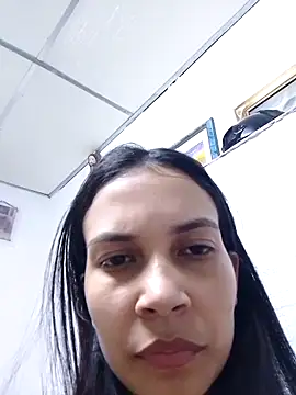 Snapshot of BiancaRoyale chatting on April 29, 2026, 6:17 am BiancaRoyale online show from April 29, 2026, 6:17 am