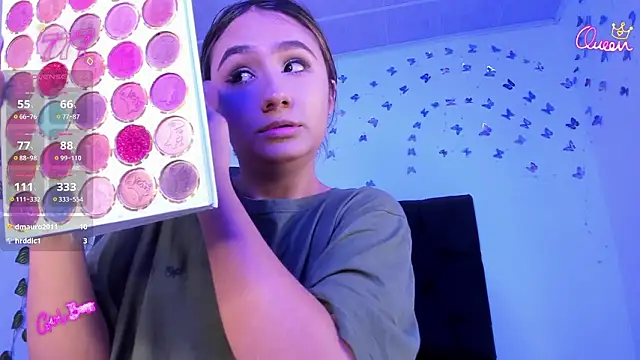 Snapshot of charlotte_keyss chatting on March 3, 2026, 4:29 am charlotte keyss online show from March 3, 2026, 4:29 am