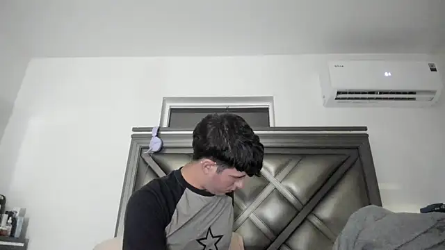 Snapshot of gayndepressed chatting on March 5, 2026, 1:56 am gayndepressed online show from March 5, 2026, 1:56 am