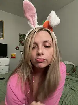 Snapshot of imkhloe chatting on March 23, 2026, 5:50 pm imkhloe online show from March 23, 2026, 5:50 pm