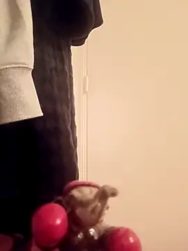 Snapshot of danyelC2 chatting on March 3, 2026, 11:32 pm danyelC2 online show from March 3, 2026, 11:32 pm