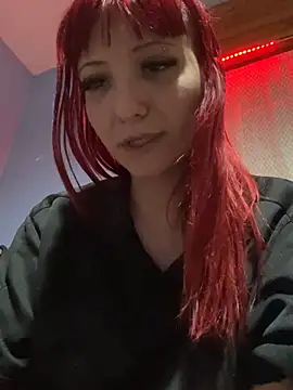 Snapshot of Foxxyice chatting on July 30, 2026, 8:13 am Foxxyice online show from July 30, 2026, 8:13 am