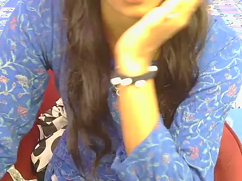 Snapshot of yours-isha chatting on June 5, 2026, 1:45 am yours-isha online show from June 5, 2026, 1:45 am