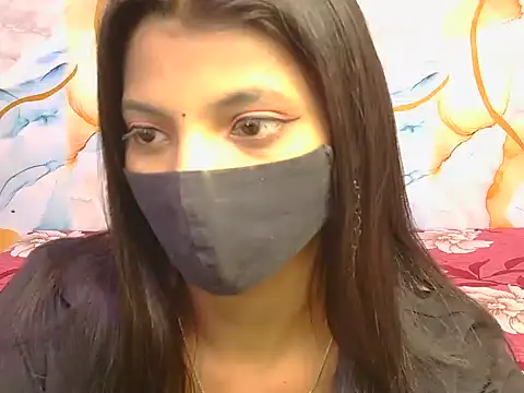 Snapshot of yours-isha chatting on July 19, 2026, 5:33 am yours-isha online show from July 19, 2026, 5:33 am