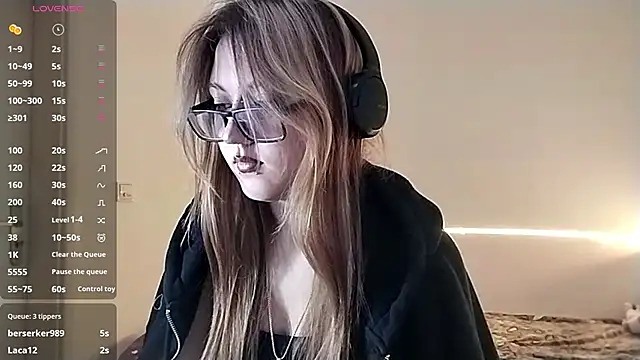 CucKuhta online show from April 9, 2026, 4:12 pm