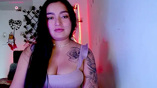 Hanna  Cute22 online show from March 3, 2026, 10:04 pm