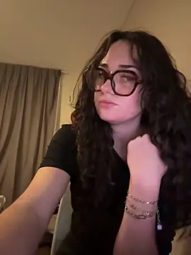 Claraaaaa06 online show from March 12, 2026, 9:43 pm