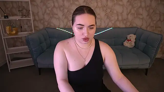 RapunzelAngel online show from May 26, 2026, 5:47 am