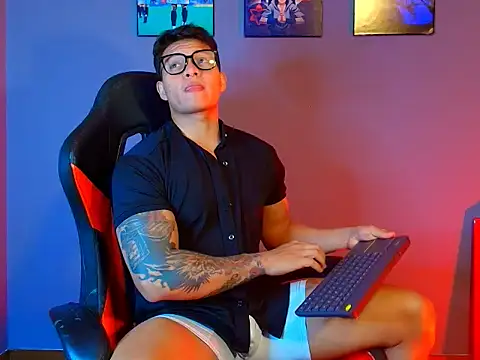 evan greey01 online show from March 4, 2026, 3:56 am