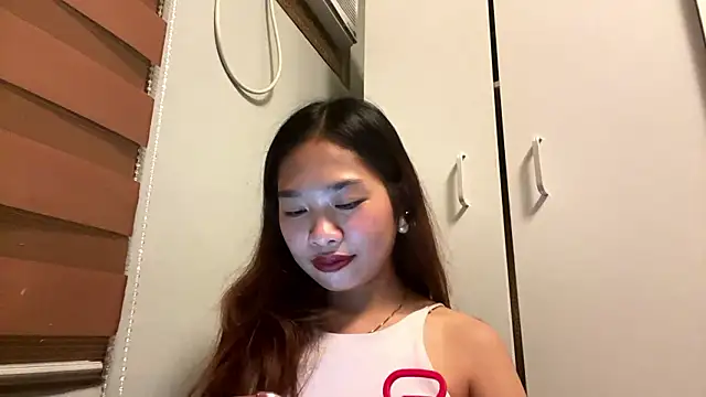 LakieshaZorrilla online show from March 4, 2026, 12:00 pm