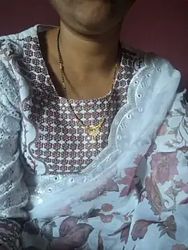 Couple hot999 online show from April 29, 2026, 7:45 am