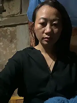 Snapshot of Candy_baby01 chatting on March 3, 2026, 11:32 pm Candy baby01 online show from March 3, 2026, 11:32 pm