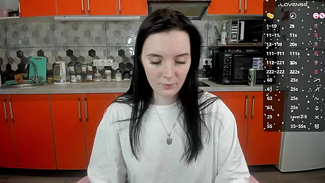 Snapshot of Mary_Blu chatting on January 4, 2025, 3:07 am Mary Blu online show from January 4, 2025, 3:07 am