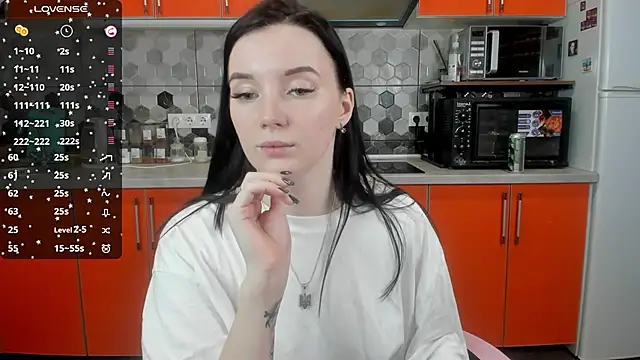 Snapshot of Mary_Blu chatting on January 4, 2025, 6:09 am Mary Blu online show from January 4, 2025, 6:09 am