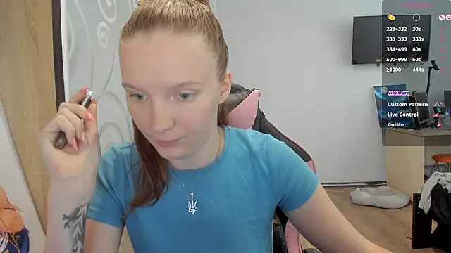 Snapshot of Mary_Blu chatting on October 3, 2025, 8:00 am Mary Blu online show from October 3, 2025, 8:00 am