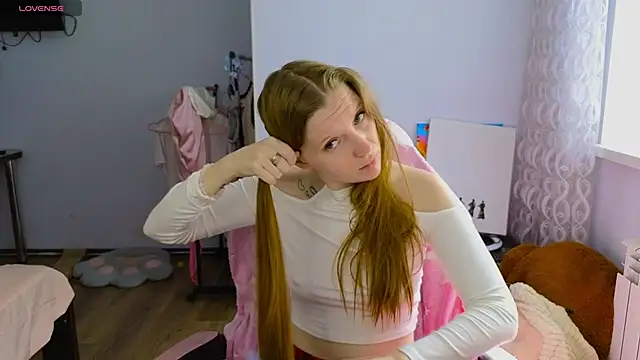 Mary Blu online show from April 17, 2026, 8:06 am