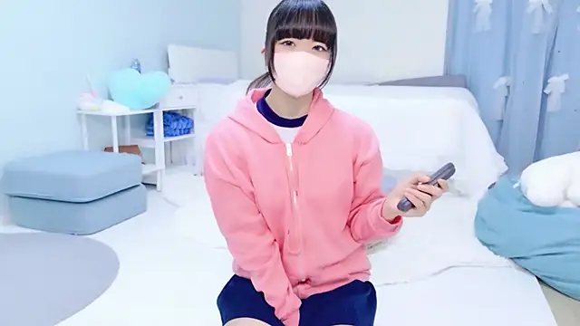 Snapshot of Hime_na chatting on April 27, 2026, 10:46 am Hime na online show from April 27, 2026, 10:46 am