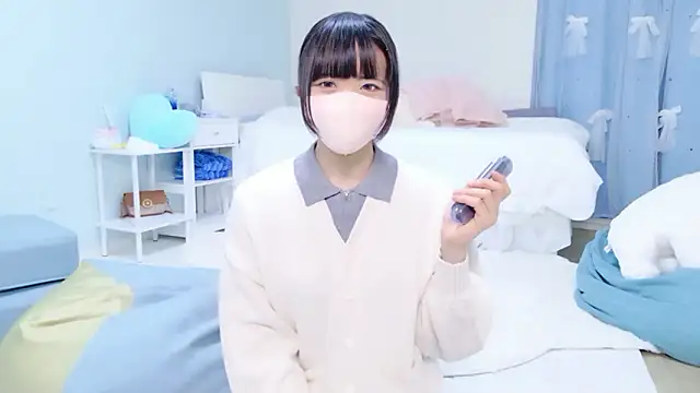Snapshot of Hime_na chatting on May 4, 2026, 1:29 pm Hime na online show from May 4, 2026, 1:29 pm