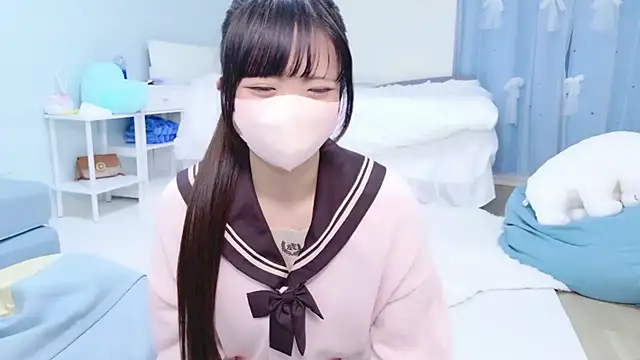 Snapshot of Hime_na chatting on May 6, 2026, 1:05 pm Hime na online show from May 6, 2026, 1:05 pm