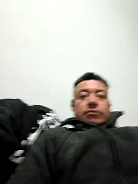 Snapshot of aztherockman chatting on March 4, 2026, 6:03 pm aztherockman online show from March 4, 2026, 6:03 pm