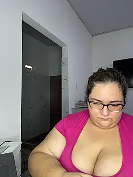 marianacooper12 online show from March 3, 2026, 8:37 pm