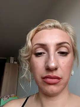 malinalli a online show from March 4, 2026, 3:40 pm