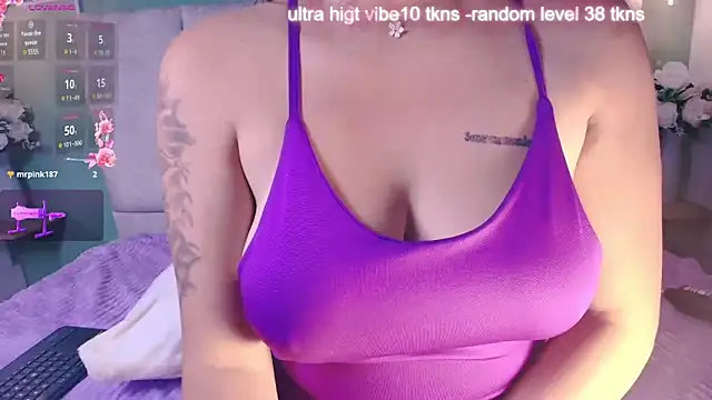 Jessicaparkeer online show from April 18, 2026, 7:18 pm